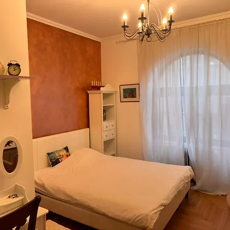 Garden Retreat: Downtown Oasis Near Cismigiu *
